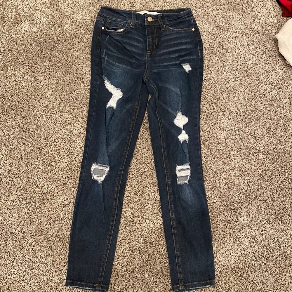 Ripped skinny jeans
